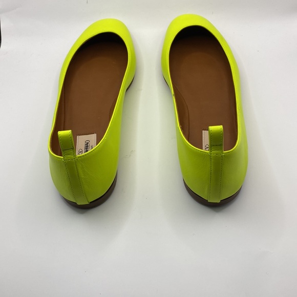 Valentino Neon Green Flats - Picture 4 of 11